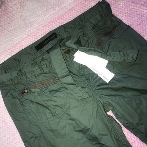 Calvin Klein Jeans: Cargo Capris